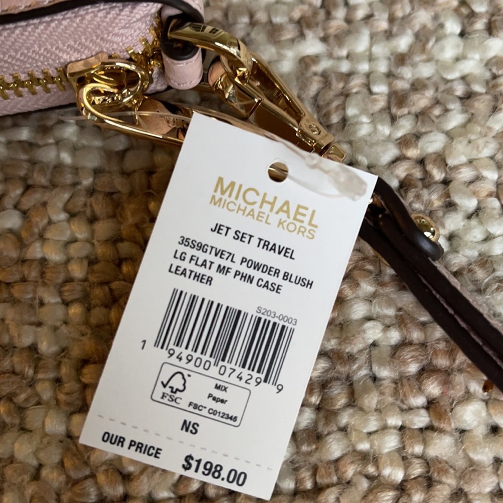 Michael Kors Jet Set Travel LG Flat MF Phone Case - Picture 6 of 16